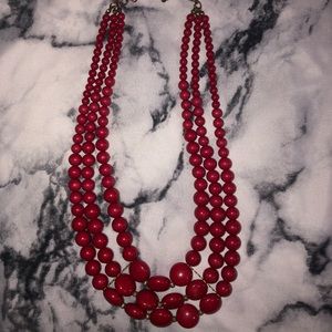 Women’s fashion necklace